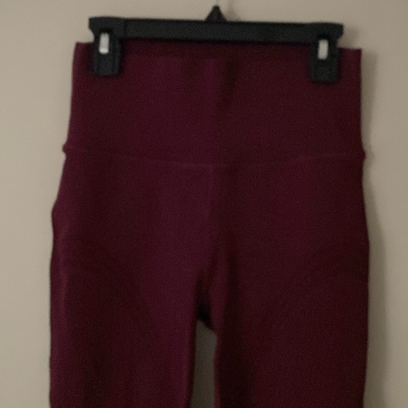 Fabletics Sculptknit Burgundy Leggings Contour High-Rise - Picture 7 of 14